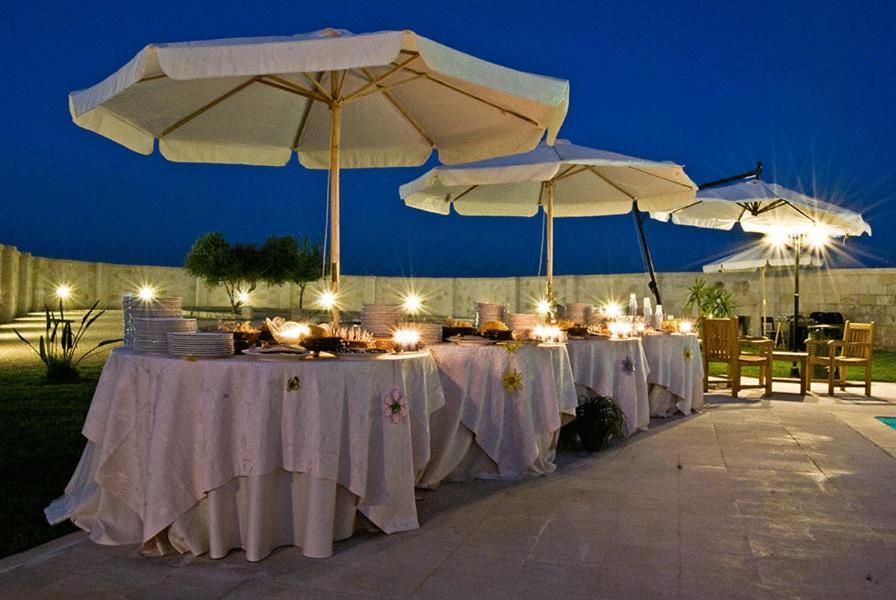 Masseria Li Campi Cavallino di Lecce Exterior photo