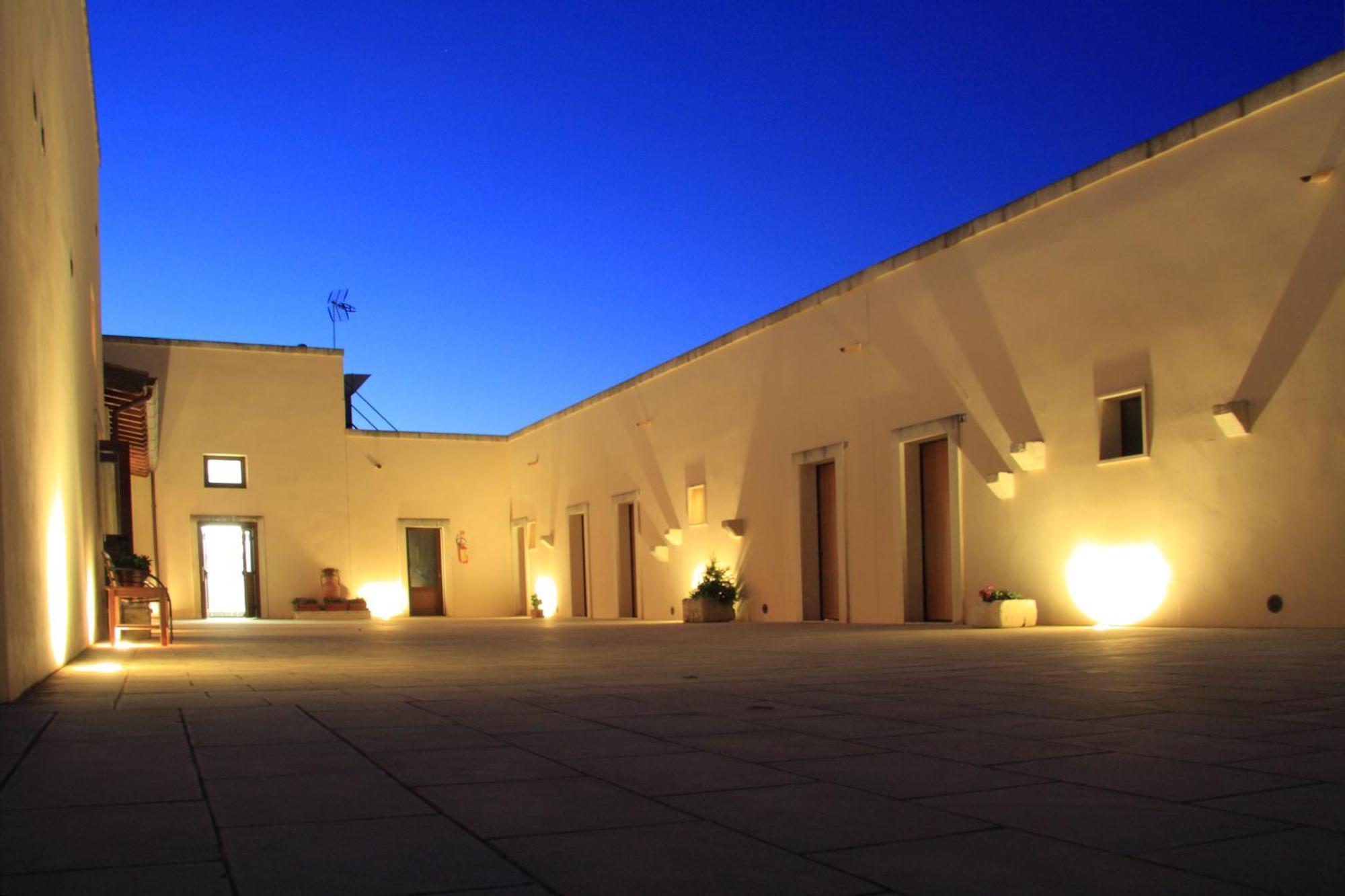 Masseria Li Campi Cavallino di Lecce Exterior photo