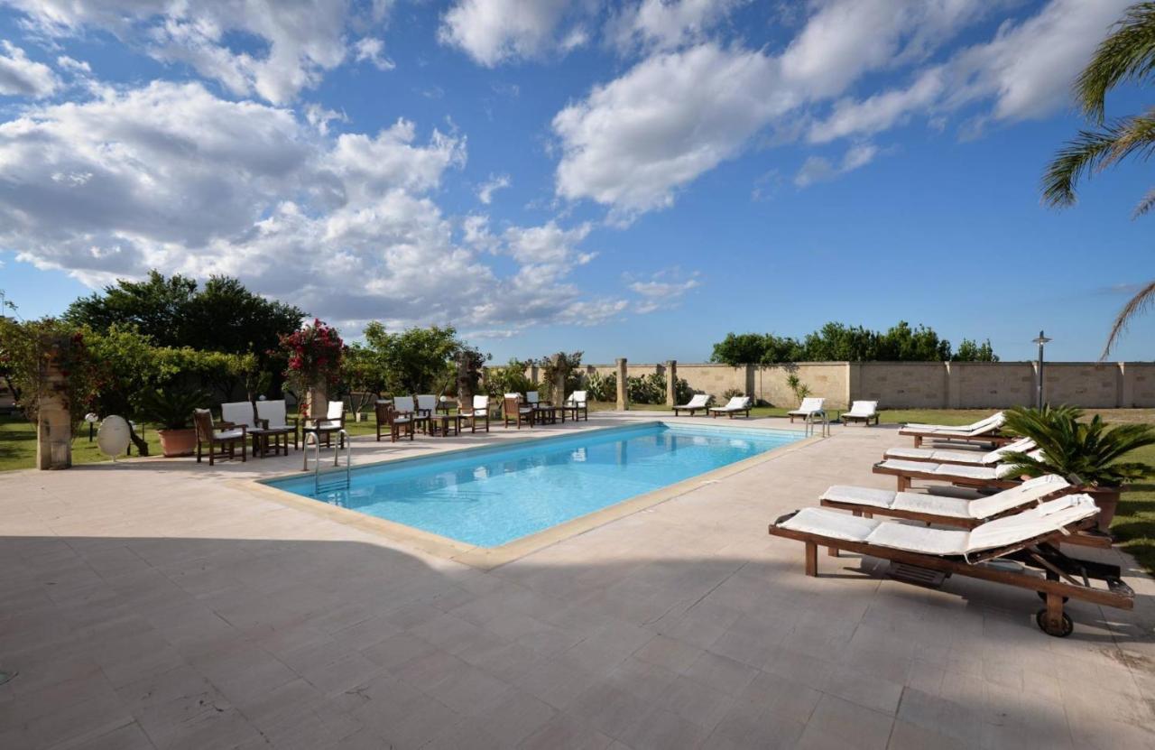 Masseria Li Campi Cavallino di Lecce Exterior photo