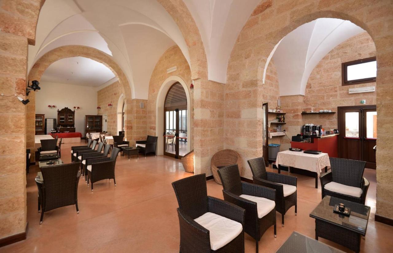 Masseria Li Campi Cavallino di Lecce Exterior photo