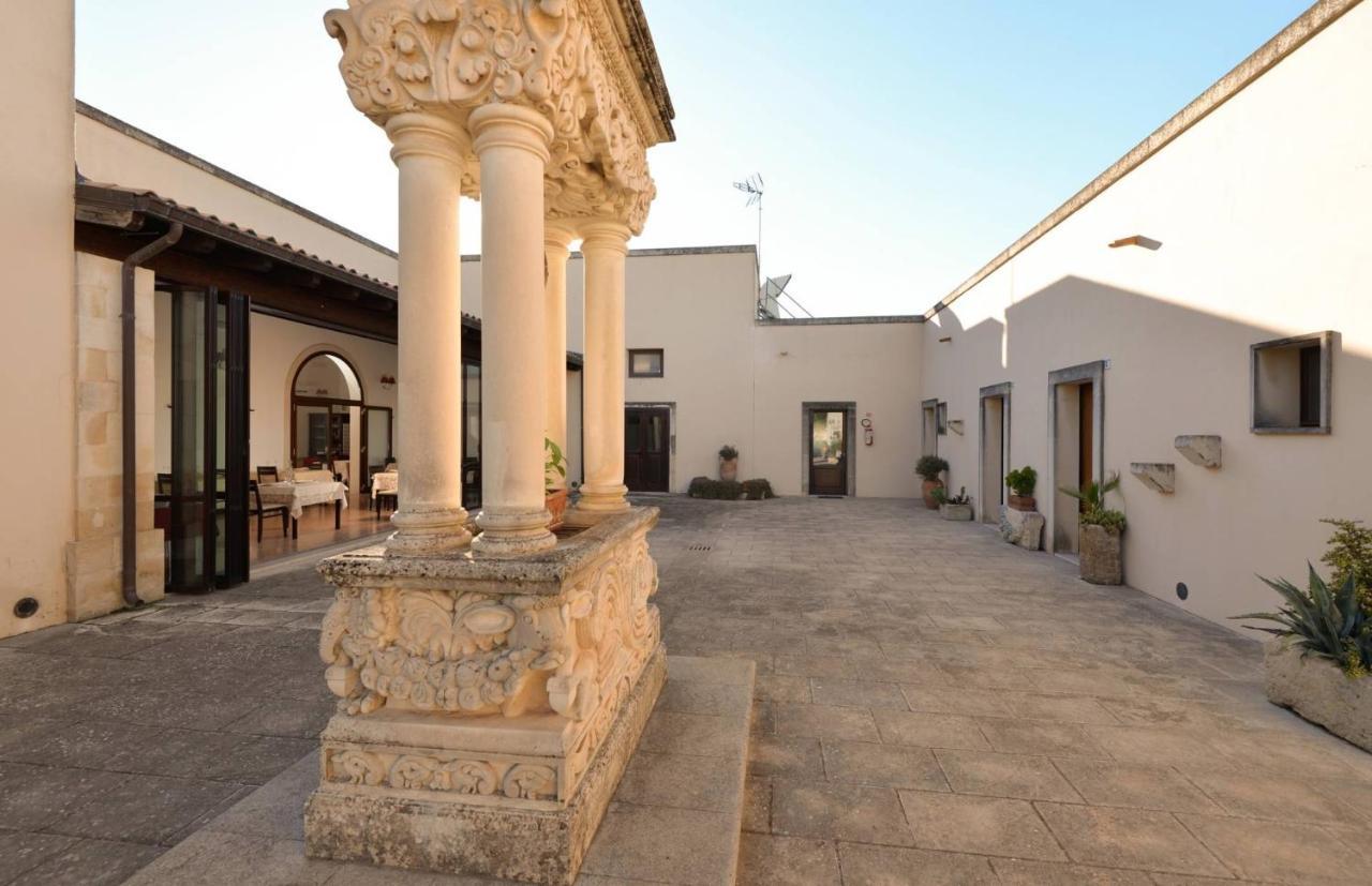 Masseria Li Campi Hotel Cavallino di Lecce Exterior photo