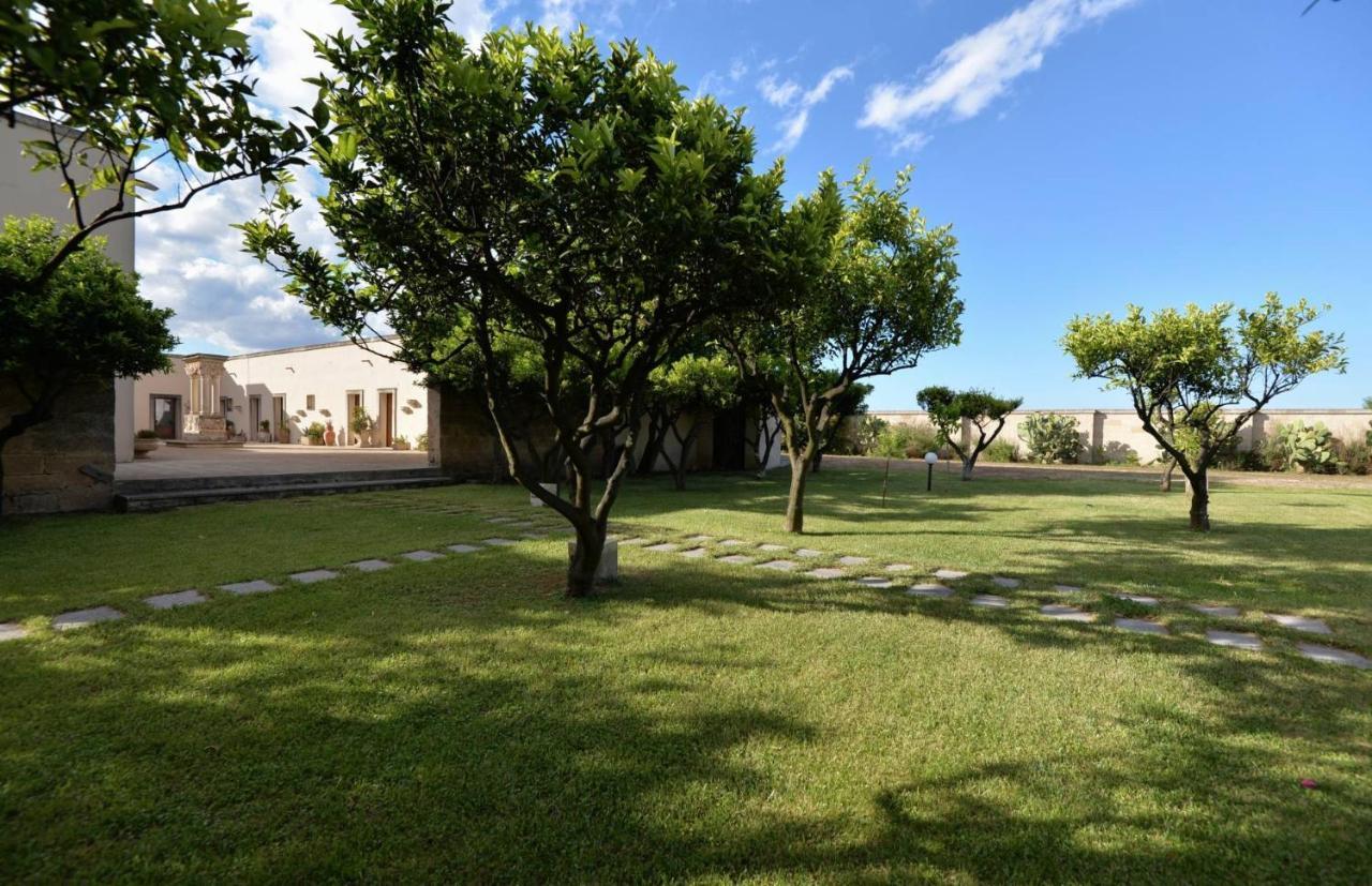 Masseria Li Campi Cavallino di Lecce Exterior photo