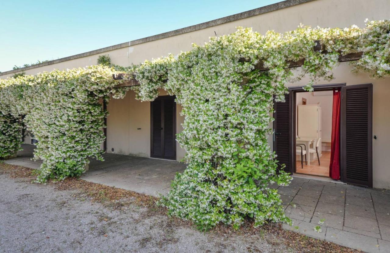 Masseria Li Campi Cavallino di Lecce Exterior photo