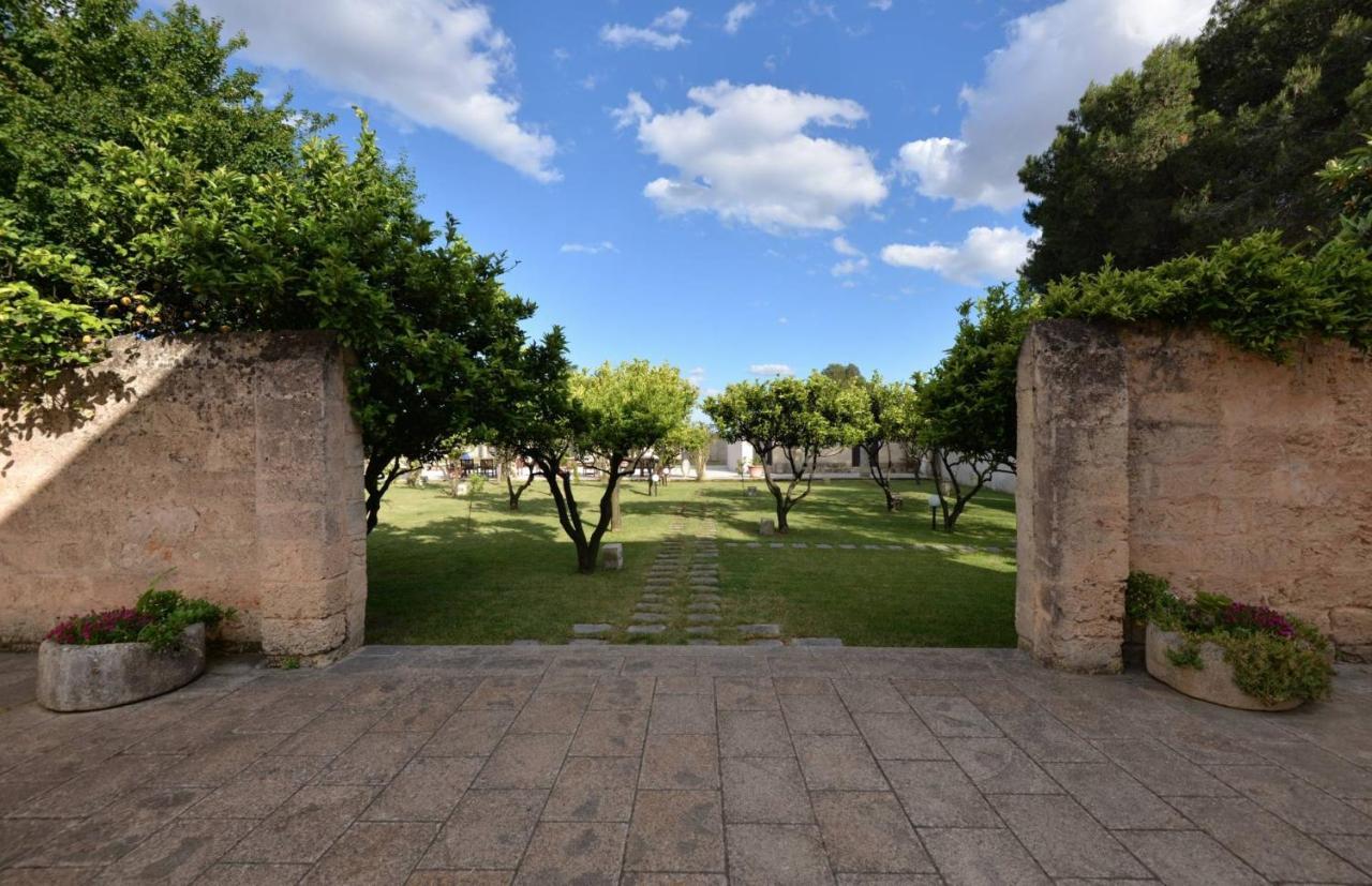 Masseria Li Campi Cavallino di Lecce Exterior photo