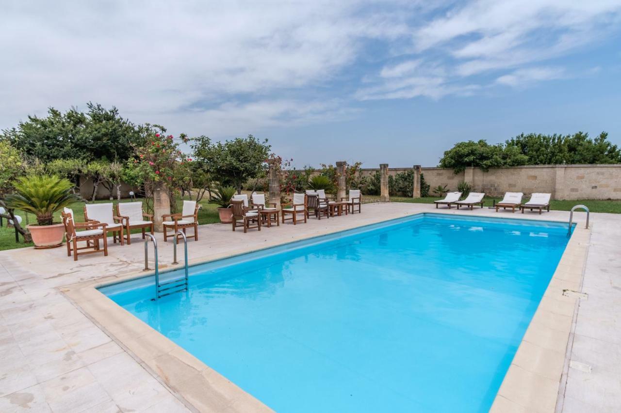 Masseria Li Campi Cavallino di Lecce Exterior photo